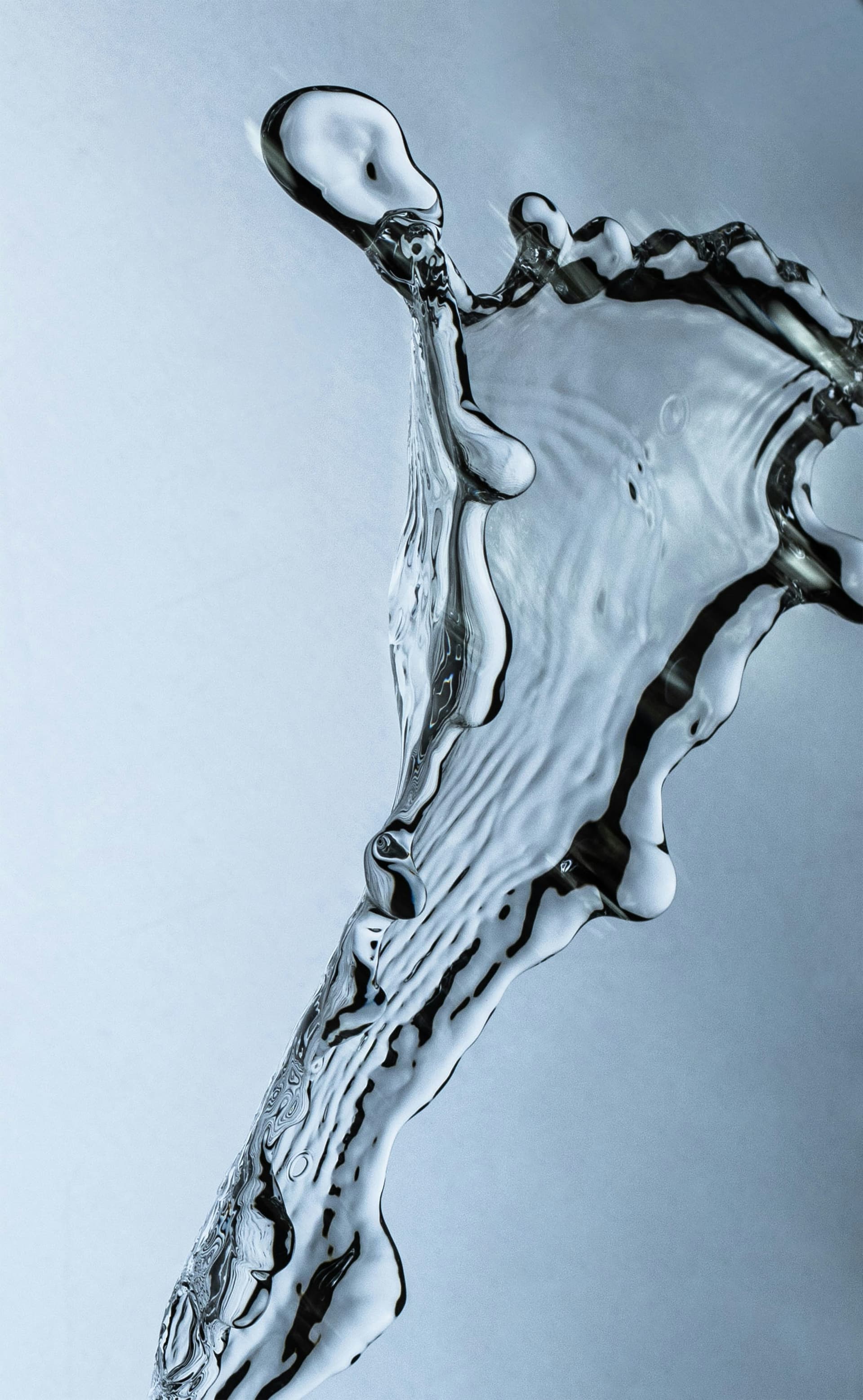 Eau en mouvement, symbole de l'hydrogène naturel